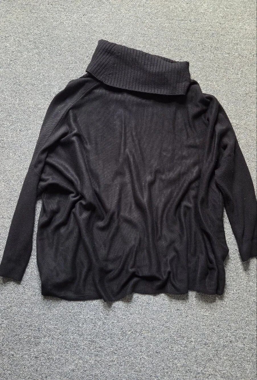 Calvin Klein Black Cowl Neck Convertible Buckle Poncho Sweater Wrap L XL
